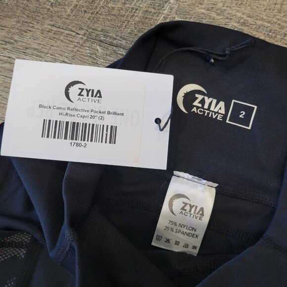 ZYIA | Black Camo Reflective Pocket Brilliant Hi-Rise Capri Legging | Sz. 2 - Picture 6 of 8